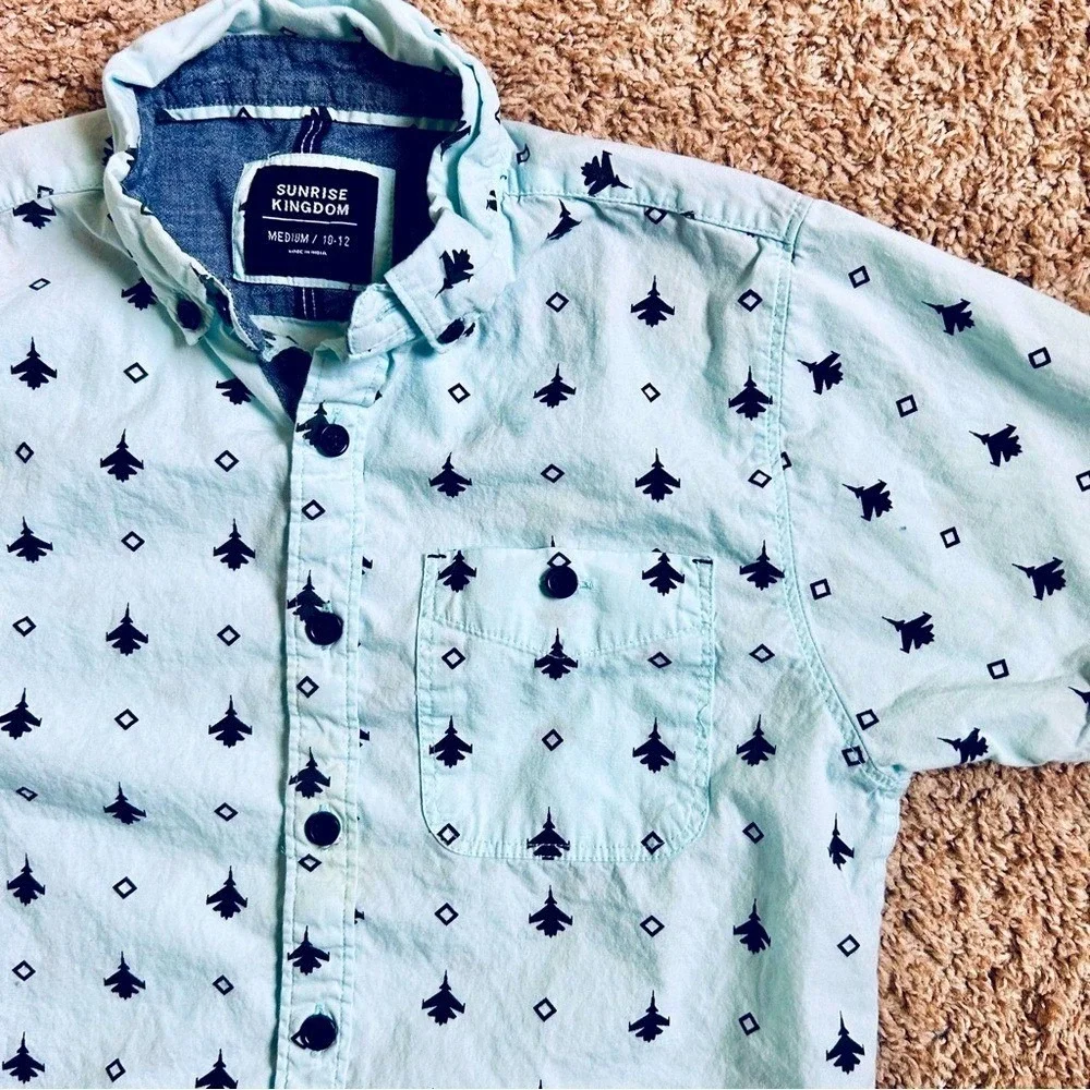 Sunrise Kingdom Boys Light Blue Fighter Jet Print Button Down Shirt Size M 10-12